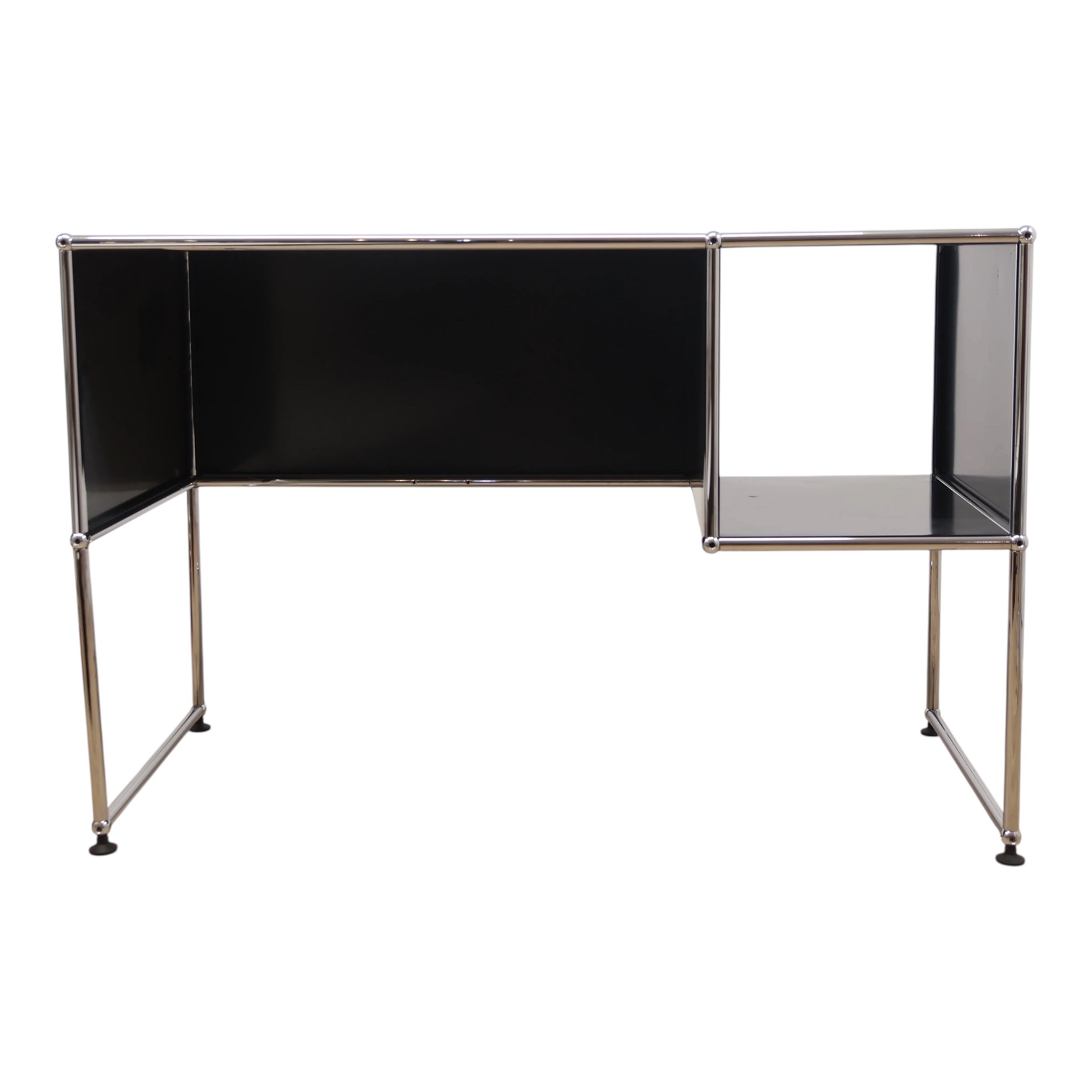 studioshot_square_plain USM Haller dark grey desk - Image 1